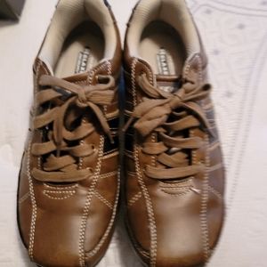 Boys Size 5 Shoes